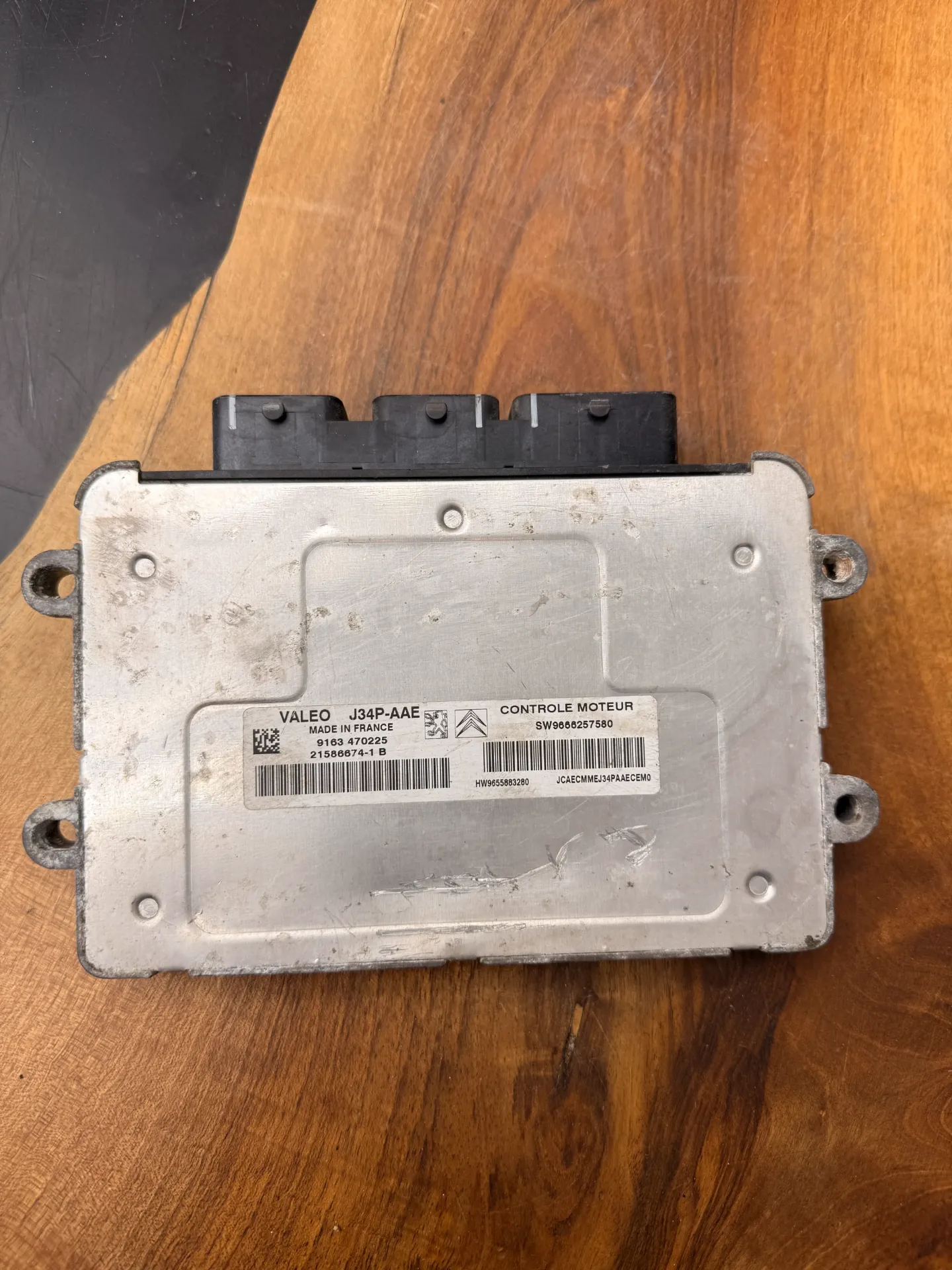 Calculateur Moteur | J34P-AAE | 21586674-1B | SW9666257580 | HW9655883280