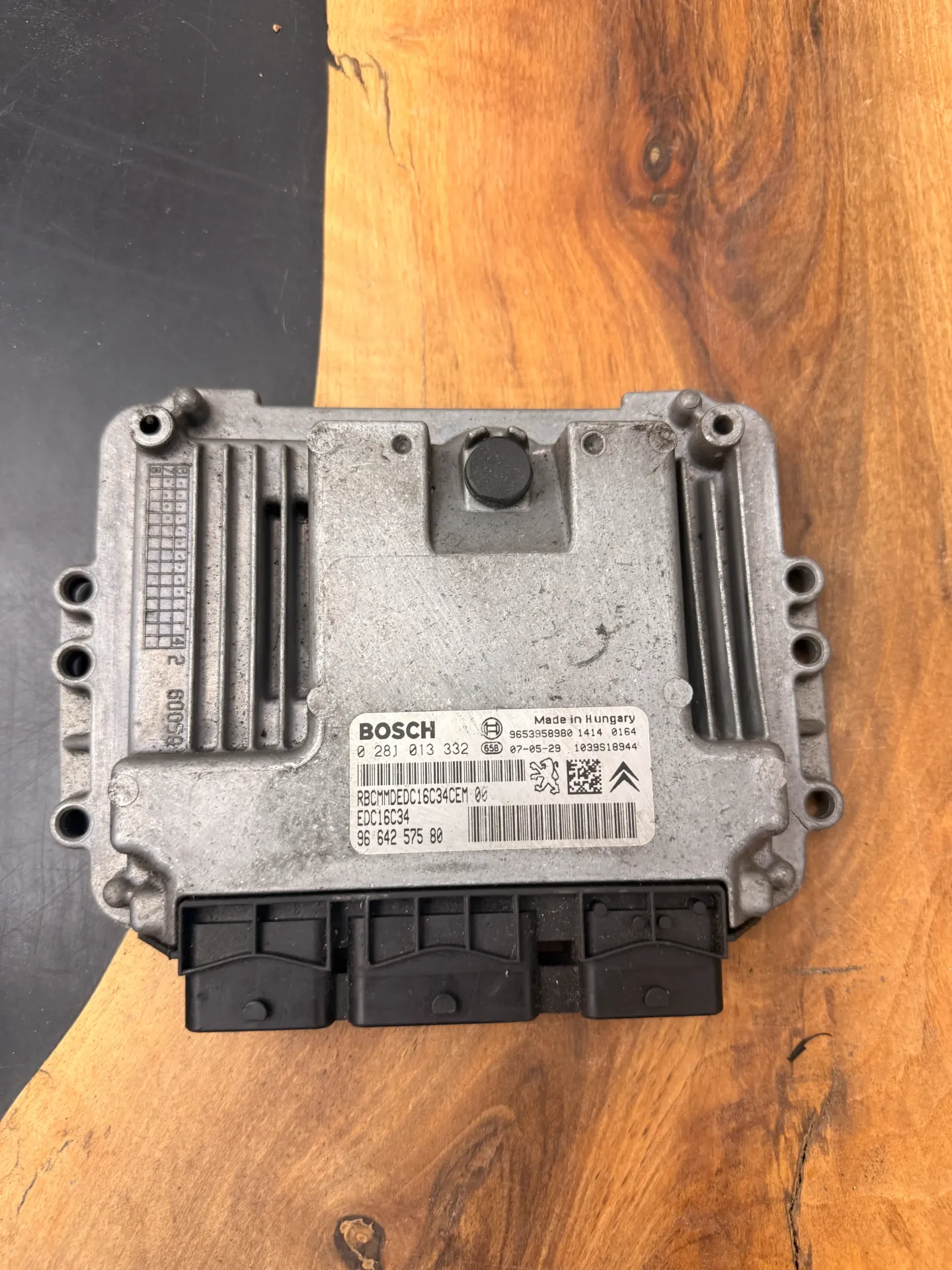 Calculateur Moteur |EDC16C34-4.11 | 0281013332 | 9664257580 | 1039S18944